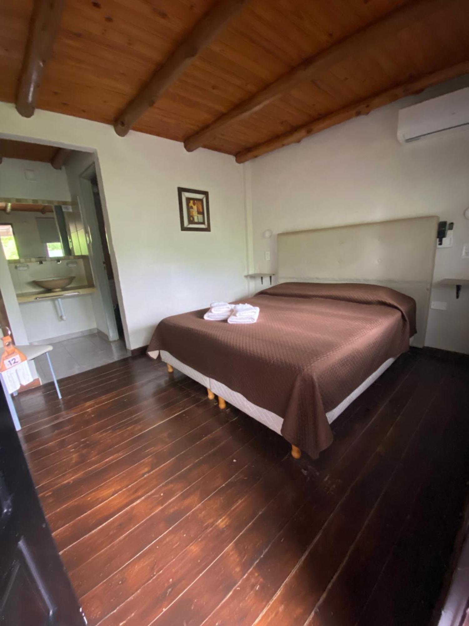 Hotel Cristobal De Colon Exteriér fotografie